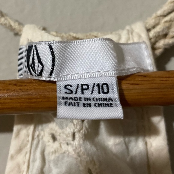 Volcom Eyelet Design Tank Top size S - Picture 7 of 7